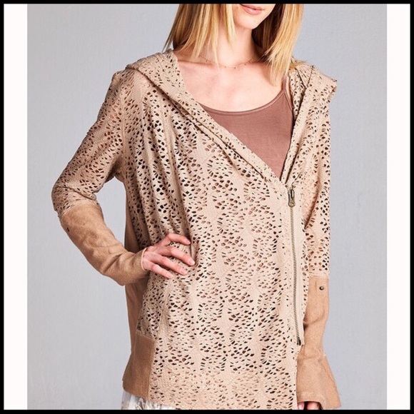 Eyelet Zip Hoodie - Picture 3 of 6